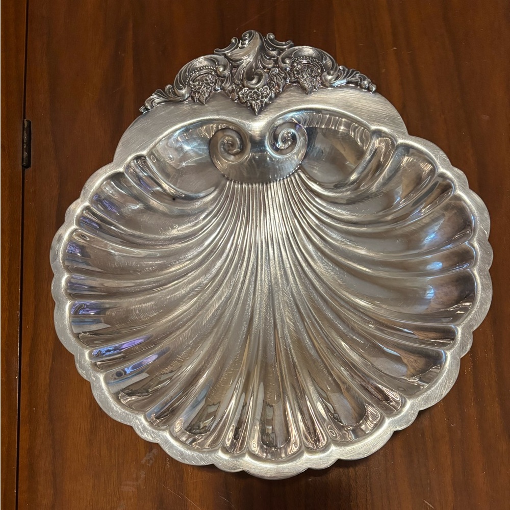 Wallace Silversmiths Silver Scallop Dish